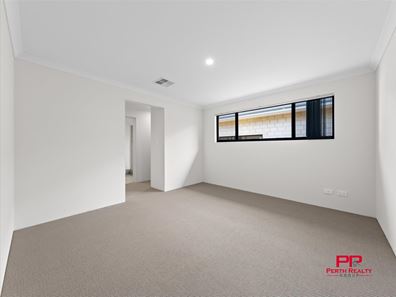 38 Blossom Parkway, Henley Brook WA 6055