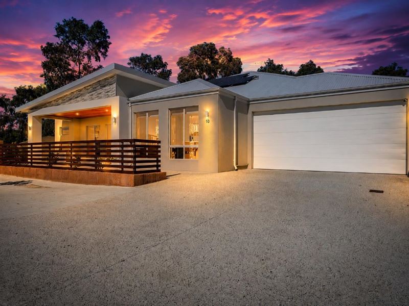 10 Banyoles Circuit, Champion Lakes WA 6111