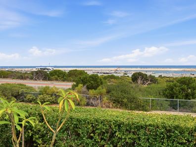 56 Southern Cross Circle, Ocean Reef WA 6027