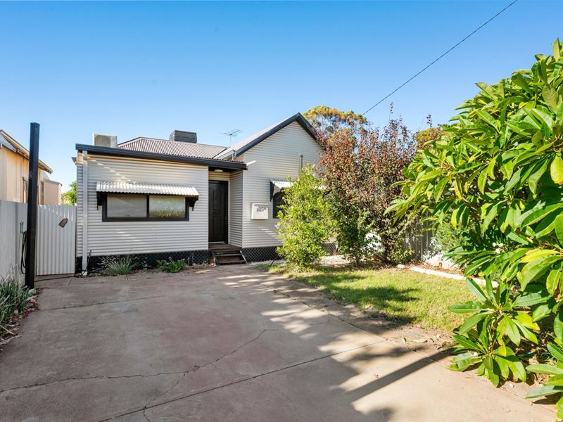 107A Lewis Street, Lamington WA 6430