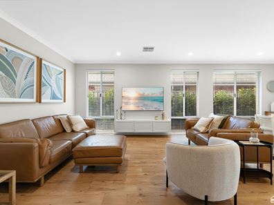28 Heartwood Way, Hilbert WA 6112
