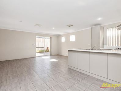 2/48 Grey Street, Cannington WA 6107