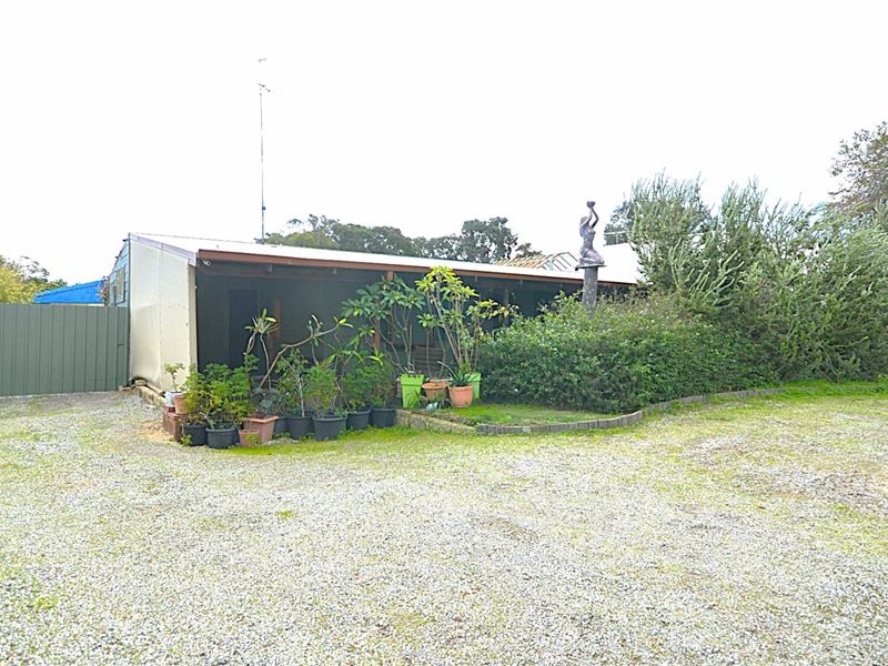 30  Flinders Street, Falcon WA 6210