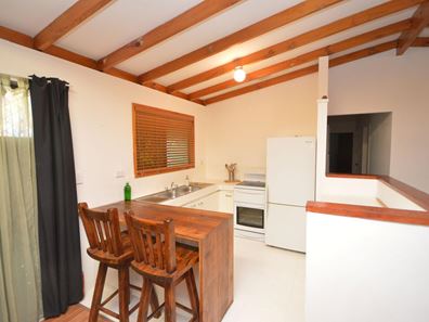 30  Flinders Street, Falcon WA 6210