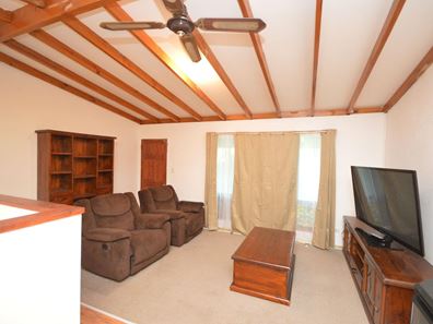 30  Flinders Street, Falcon WA 6210