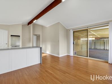 8 Moira Mews, Stratton WA 6056