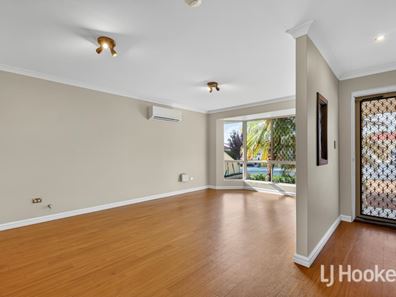 8 Moira Mews, Stratton WA 6056