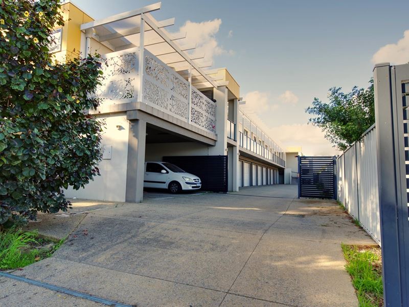 6/18 Mathoura Street, Midland