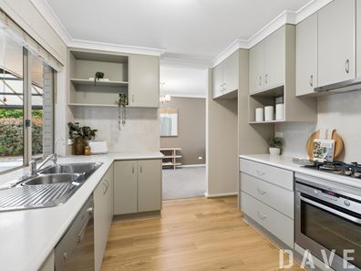 3 Willesden Ave, Kingsley WA 6026