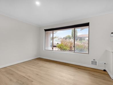 5 Glasgow court, Kinross WA 6028