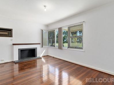 33 Frimley Way, Morley WA 6062