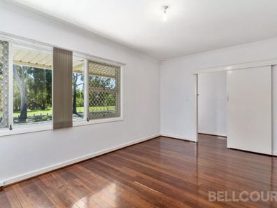 33 Frimley Way, Morley WA 6062