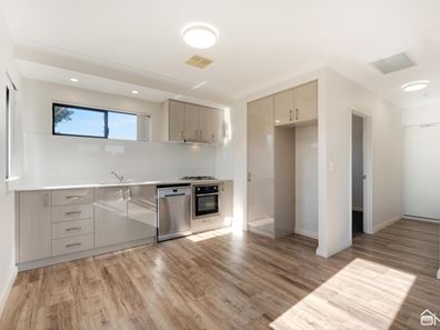 7/11 Goldsmith Road, Spearwood WA 6163