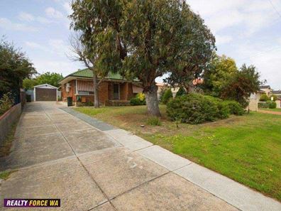 16 Ilumba Way, Nollamara WA 6061