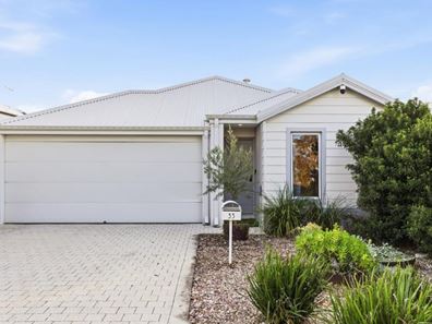 33 Berryana Loop, Girrawheen WA 6064