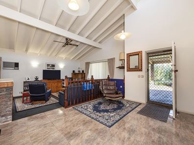 17 Sycamore Close, Rockingham WA 6168