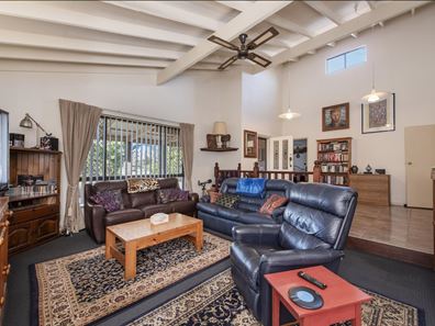 17 Sycamore Close, Rockingham WA 6168