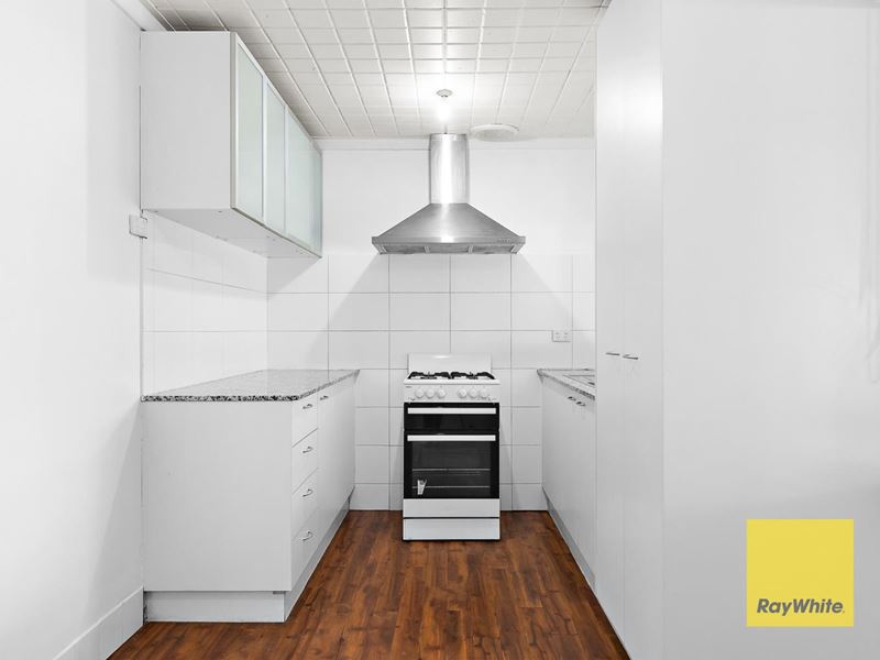 6 Jacaranda Place, Maddington WA 6109