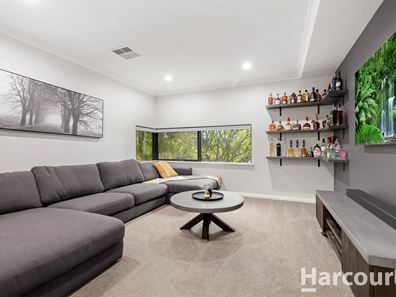 23 Jennerae Bend, Halls Head WA 6210