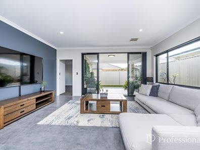 144 Hawksbill Drive, Alkimos WA 6038