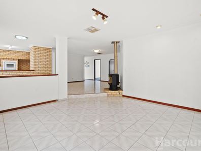 29 Yorrell Place, Halls Head WA 6210