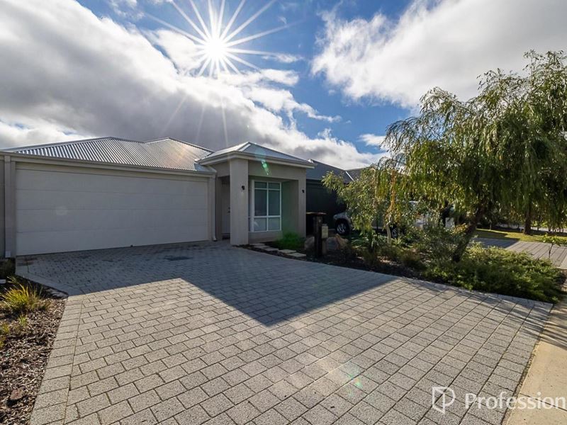 37 Woodville Road, Haynes WA 6112