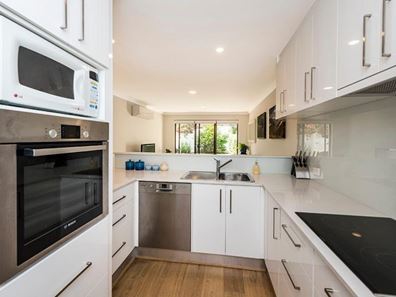 10/24 Davies Road, Claremont WA 6010