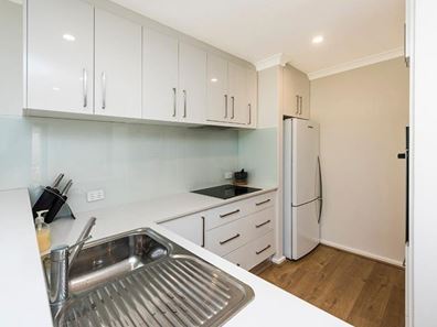 10/24 Davies Road, Claremont WA 6010