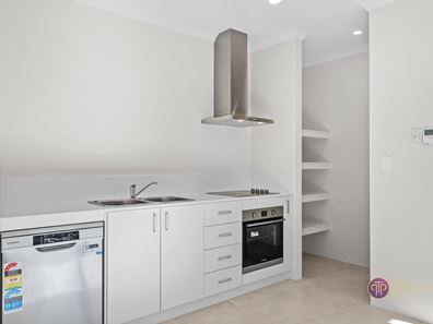 18B Baroque Way, Baldivis WA 6171