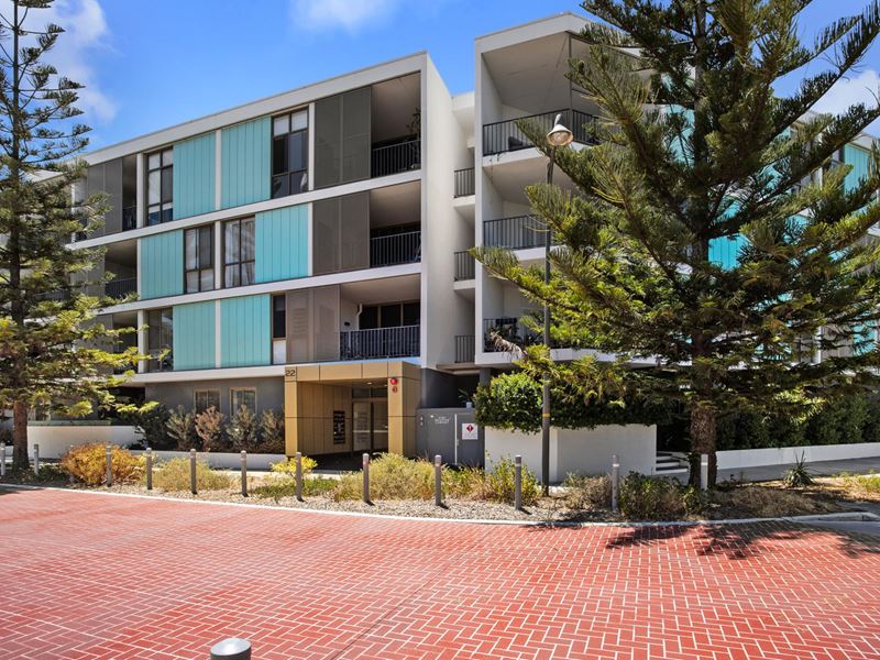 13/22 Heirisson Way, North Coogee WA 6163