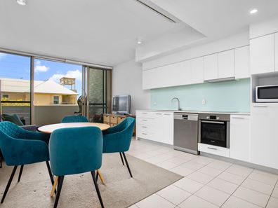 13/22 Heirisson Way, North Coogee WA 6163