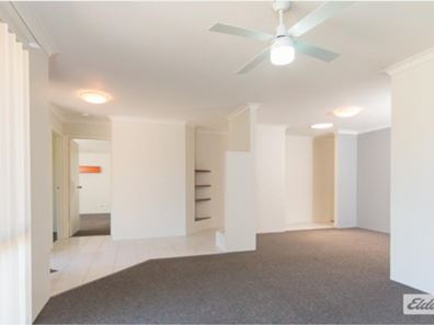 15 Fitzroy Close, Cooloongup WA 6168
