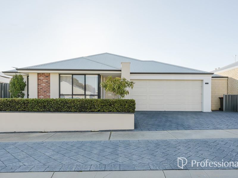 11 Press Street, Yanchep WA 6035