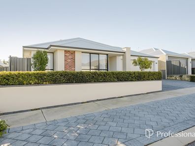 11 Press Street, Yanchep WA 6035