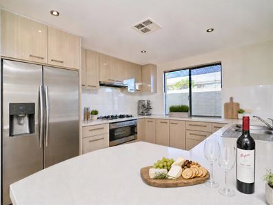 20A Cvitan Bend, Madeley WA 6065