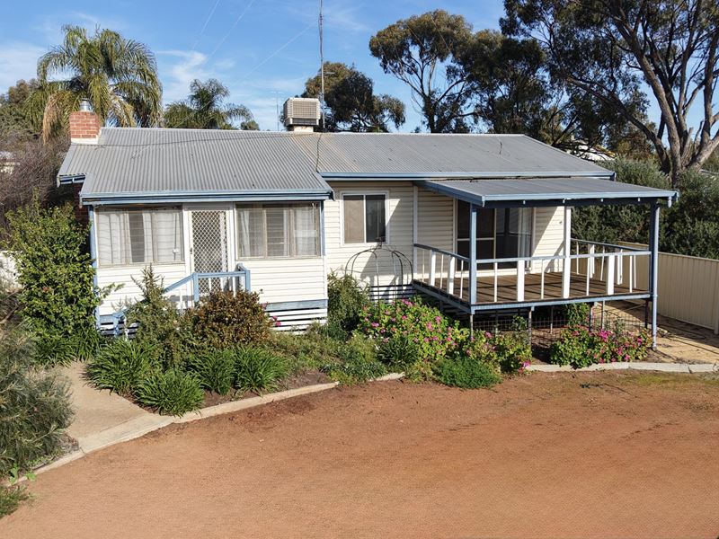 2 Smith Grove, Northam