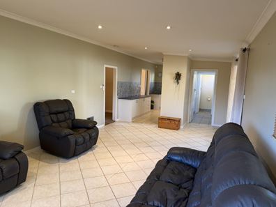 2 Smith Grove, Northam WA 6401