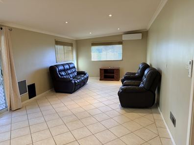2 Smith Grove, Northam WA 6401