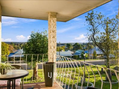 44 Clifton Street, Collie WA 6225