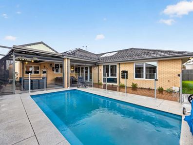 4 Whinhill Loop, Baldivis WA 6171