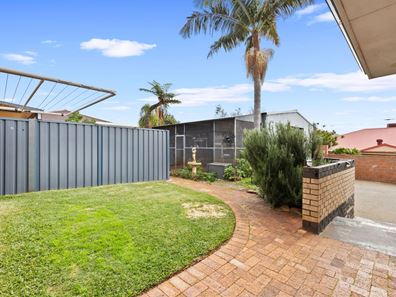 34 Evandale Road, Darch WA 6065