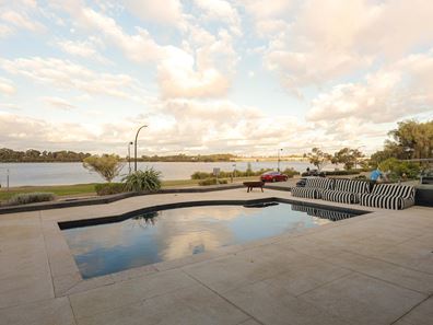 135 The Esplanade, Mount Pleasant WA 6153