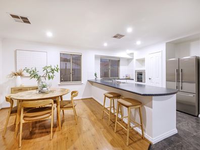 2 Murray Street, Como WA 6152