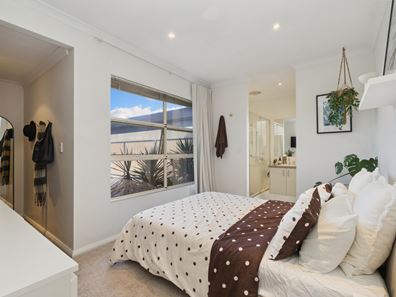 4/21 Oriole Way, Tapping WA 6065