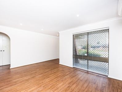 4 Beete Place, Beechboro WA 6063