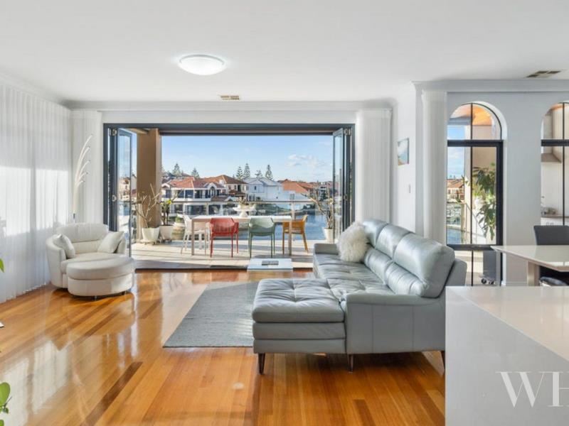 3/12 Abrolhos Quays, Wannanup WA 6210