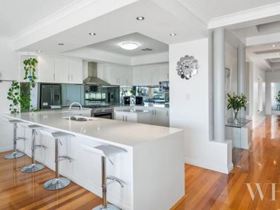 3/12 Abrolhos Quays, Wannanup WA 6210