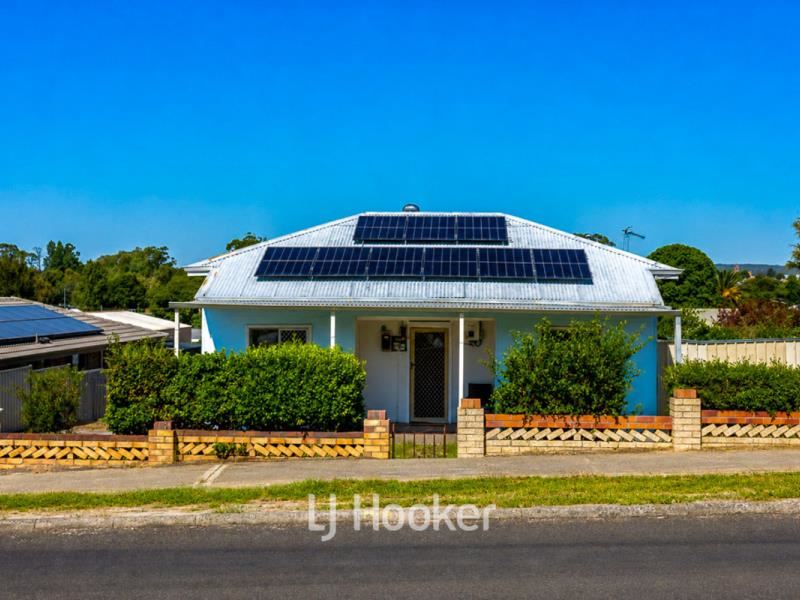 89 Deakin Street, Collie WA 6225