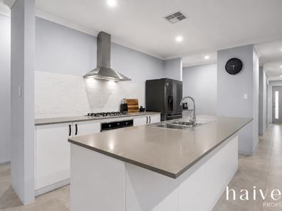 4 HUON STREET, Byford WA 6122