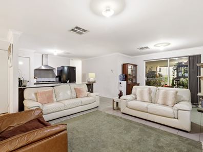 33 Maiden Way, Baldivis WA 6171
